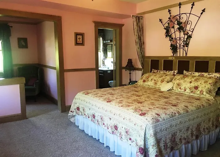 Francies Inn Отель типа "постель и завтрак" 3*