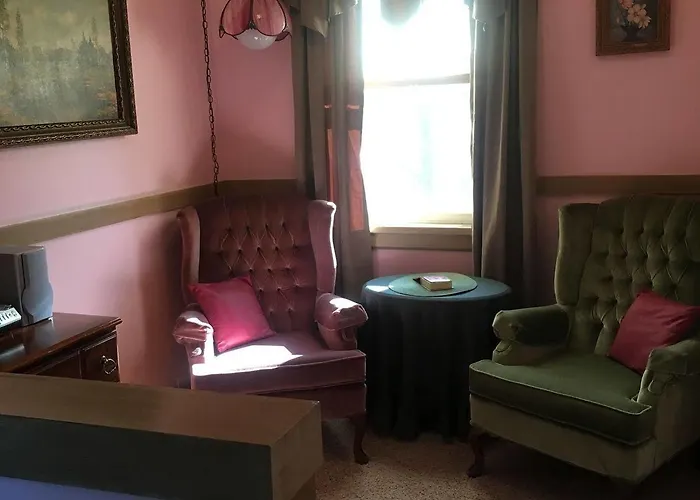Отель типа "постель и завтрак" Francies Inn