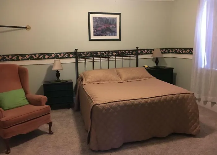 Отель типа "постель и завтрак" Francies Inn Du Quoin