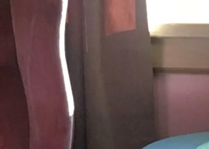 Francies Inn Отель типа "постель и завтрак"