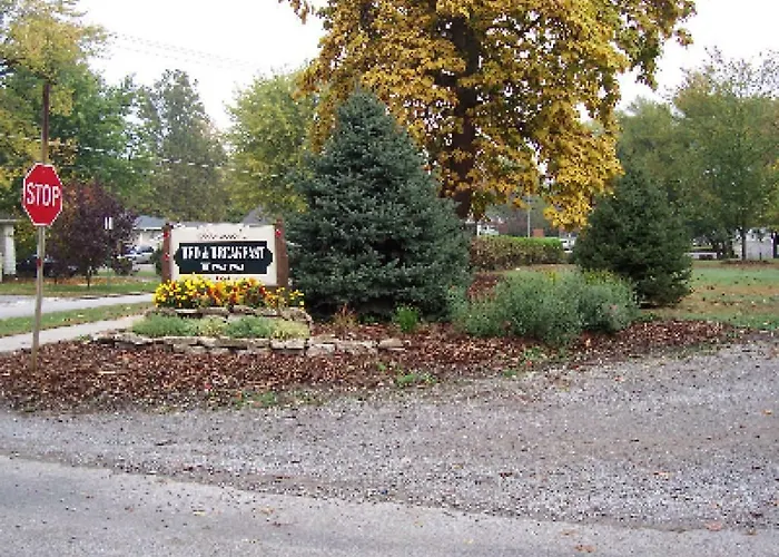 Отель типа "постель и завтрак" Francies Inn Du Quoin